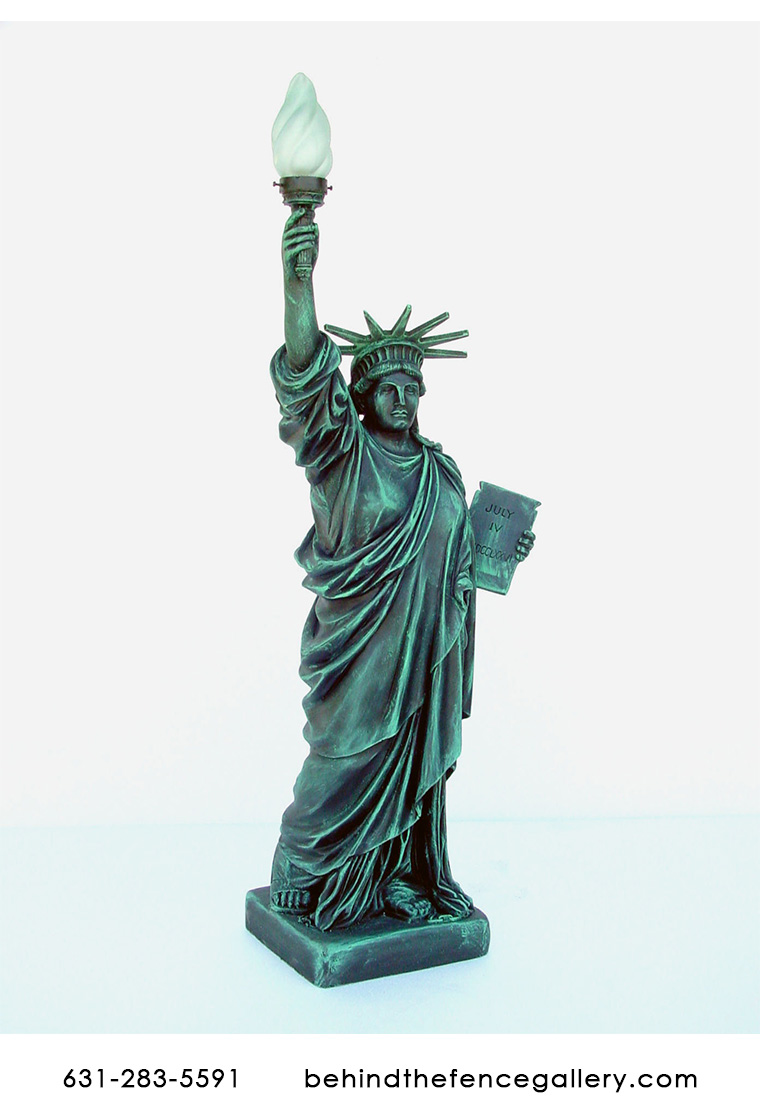 Statue of Liberty Figurine - Click Image to Close